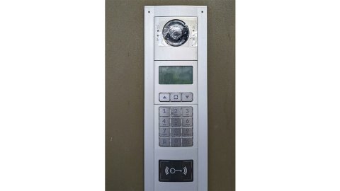 Seguridad sin llaves físicas: cómo funciona el acceso digital en edificios modernos