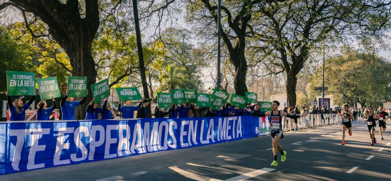 Running y comunidad: Heineken 0.0 consolida su presencia en eventos deportivos