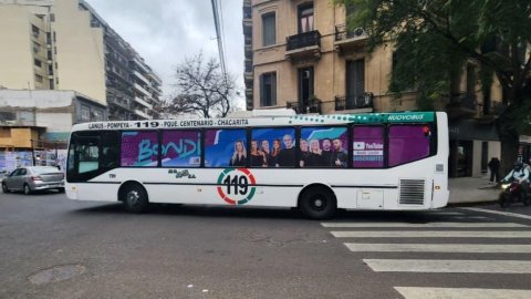 Bondi se subió al bondi: el streaming de mandarina ahora recorre la ciudad