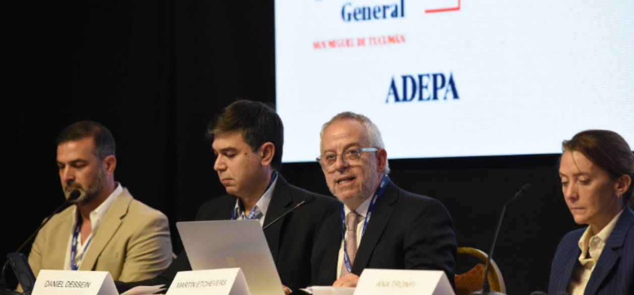 Martín Etchevers: "La inteligencia artificial desafía la sustentabilidad de los medios y obliga a construir nuevas respuestas"