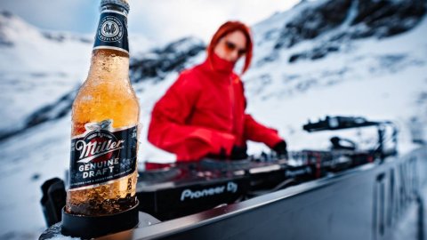 Miller acompaña a Tango Bio Sessions en su recorrido por escenarios naturales del país