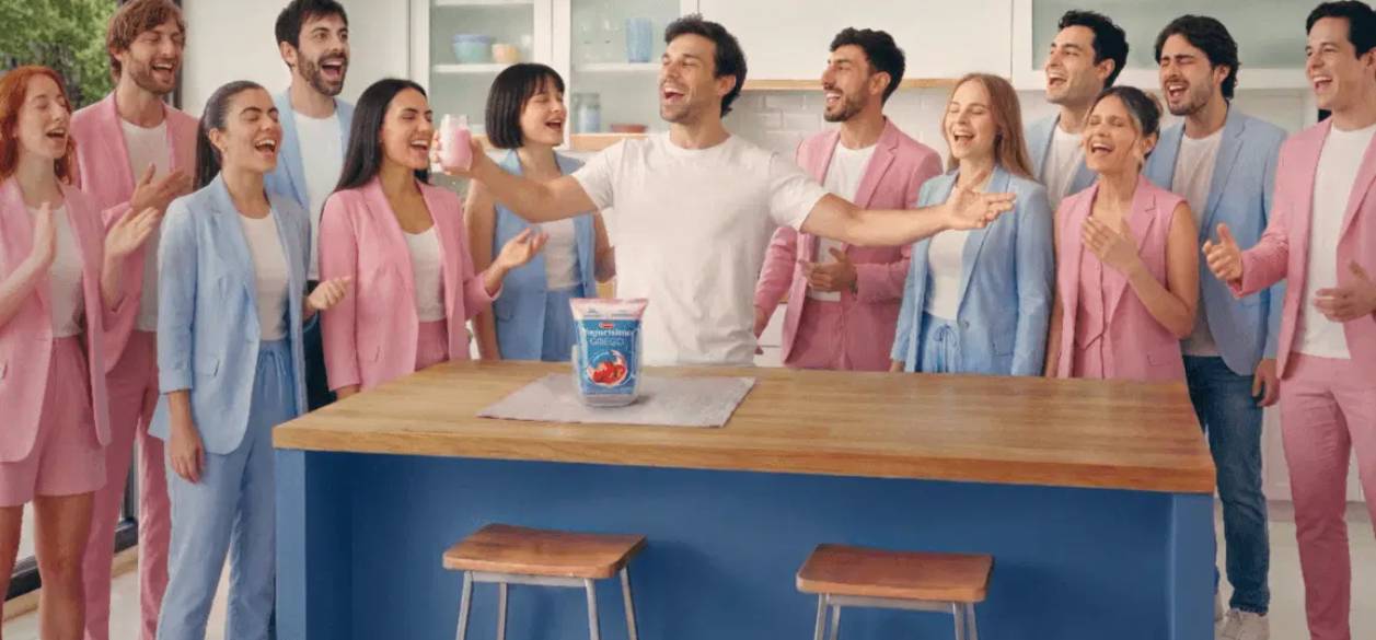 Nueva campaña de La Serenísima y Don by Havas para Yogurísimo Griego Bebible
