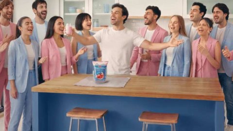 Nueva campaña de La Serenísima y Don by Havas para Yogurísimo Griego Bebible