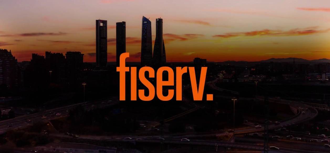 Fiserv anuncia la disponibilidad global de Commerce Hub para grandes empresas