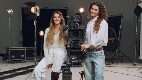 Pantene presenta “Tu mejor reflejo”, su nueva campaña de Agens con Mora Bianchi y Mery del Cerro